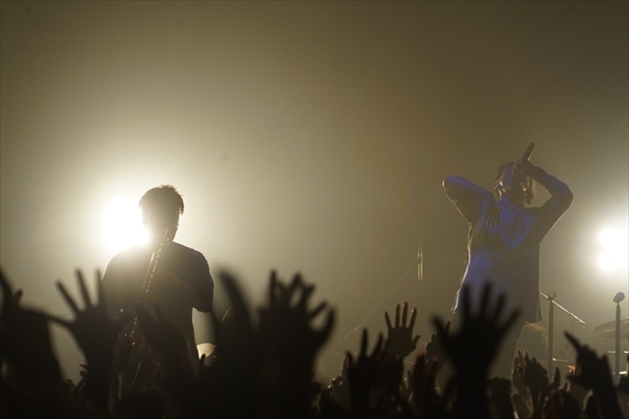 UVERworld、メジャーデビュー11周年の記念日にスペシャルライブを敢行！
