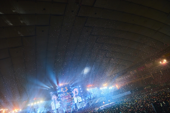 ゆず 周年突入の 弾き語り 東京ドーム公演で10万人熱狂 来春にオールタイムベストアルバム発売 初のドームツアー開催決定 最新ニュース Fanplus Music